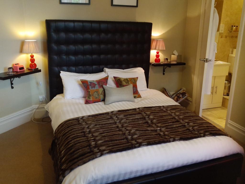 Hotel The Bijou Harrogate Esterno foto