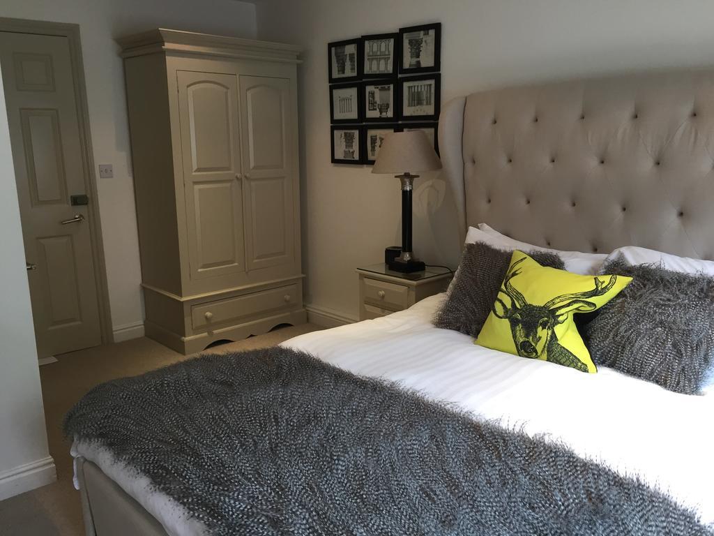 Hotel The Bijou Harrogate Esterno foto