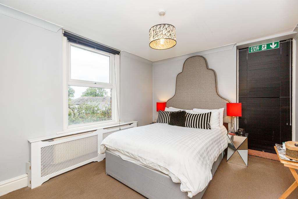 Hotel The Bijou Harrogate Esterno foto