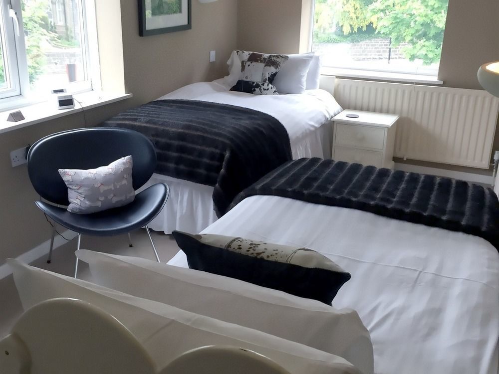 Hotel The Bijou Harrogate Esterno foto