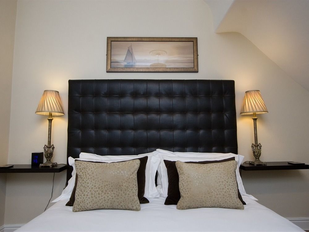 Hotel The Bijou Harrogate Esterno foto