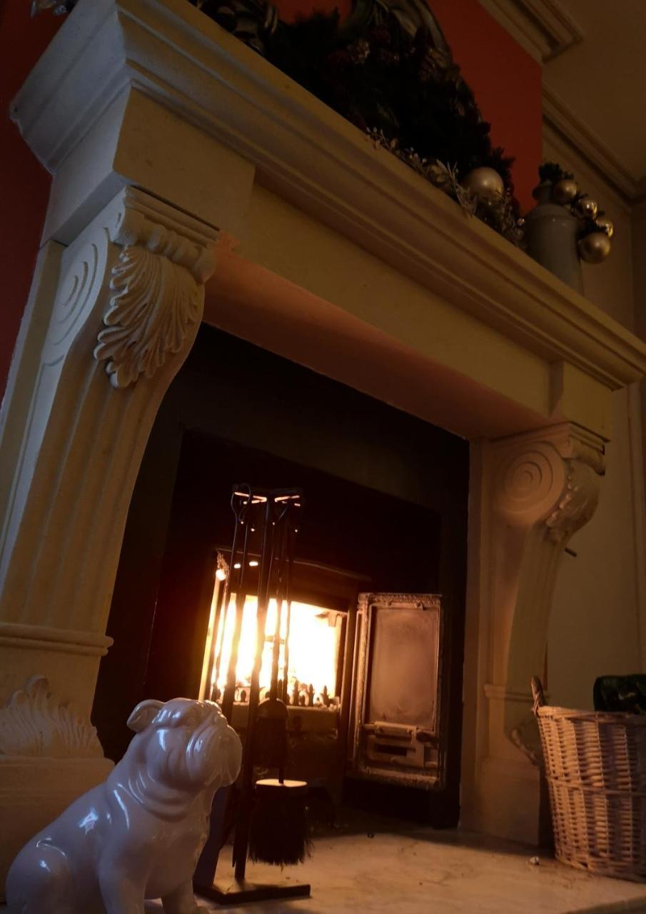 Hotel The Bijou Harrogate Esterno foto
