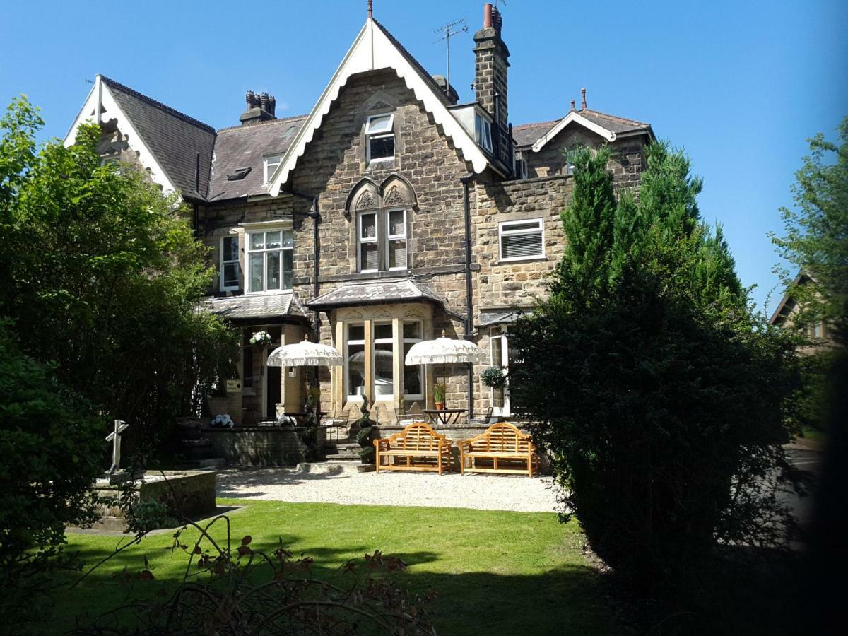 Hotel The Bijou Harrogate Esterno foto